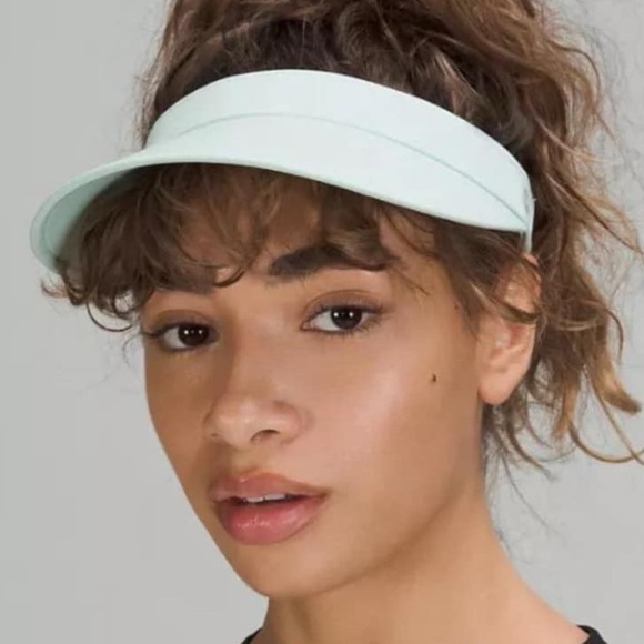 Lululemon hat - Picture 2 of 6